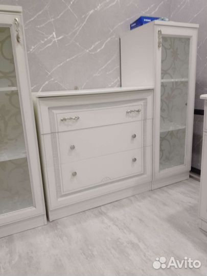 Стеклянные ящики