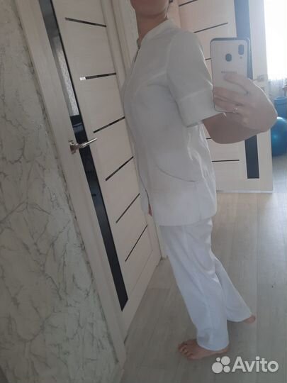 Медицинский костюм женский