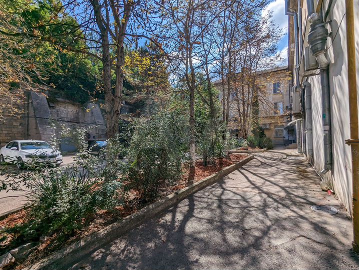 Сдам помещение 82 м2, сервис/услуги/доставка и д.р