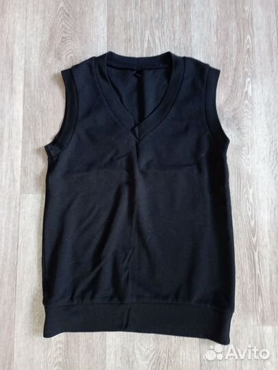 Жилет школьный чёрный 140-146