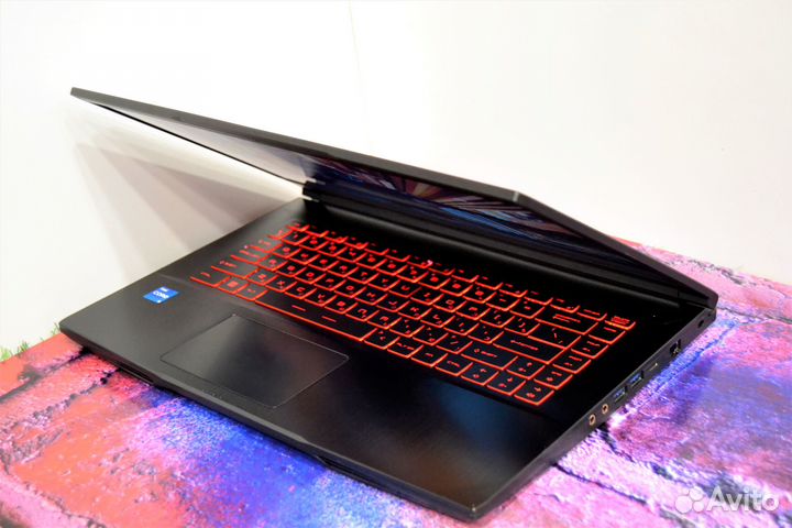 Игровой ноутбук MSI 144гц в рассрочку
