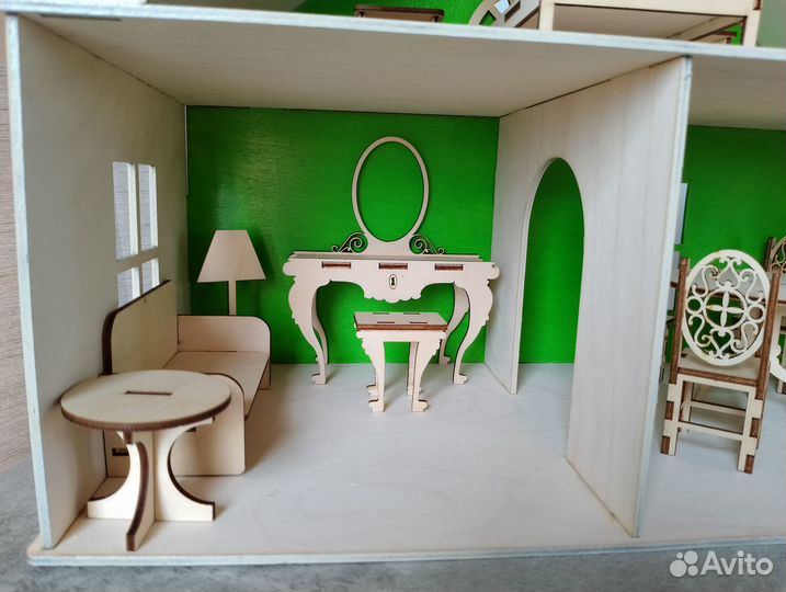Кукольный домик с мебелью