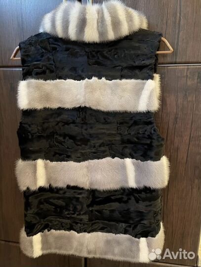 Жилетка из голубой норки и каракульчи