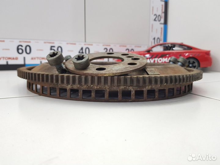 Маховик двигателя