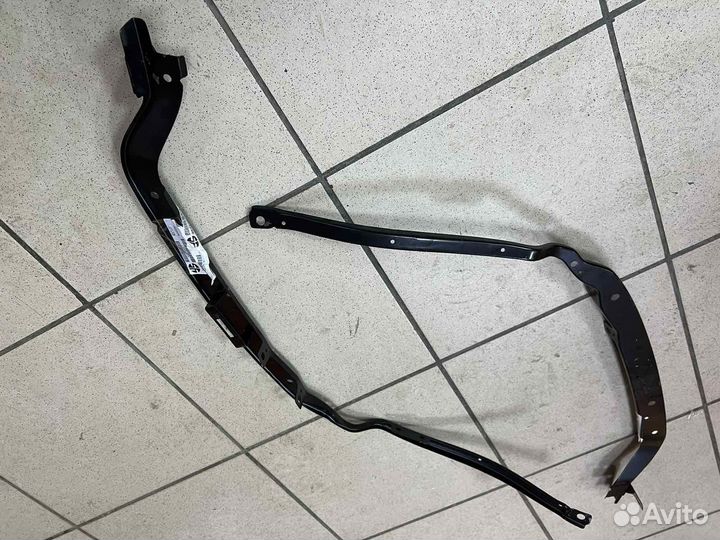 Кронштейн крепления бампера переднего лансер 9