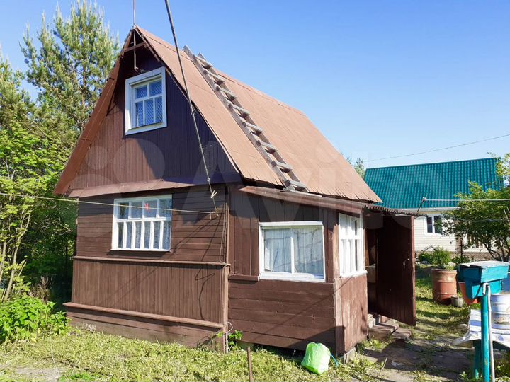 Дача 20 м² на участке 6 сот.