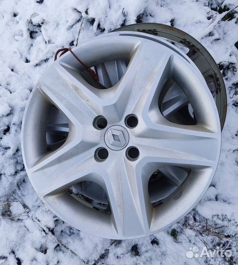 Колпаки на диски logan sandero 16r