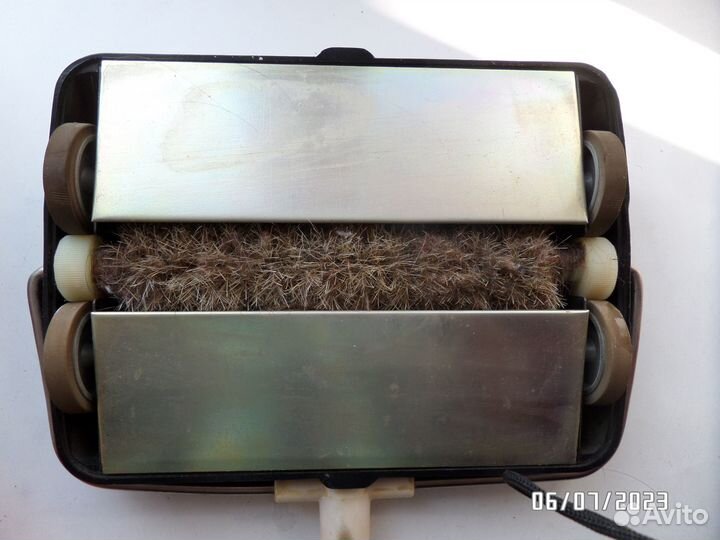 Щетка для чистки ковров 