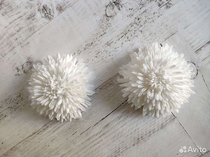 Бантики хризантемы на 1 сентября