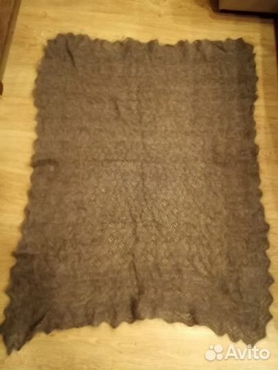 Ажурный палантин из козьего пуха