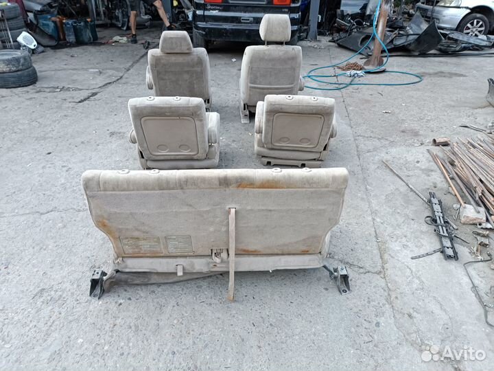 Сиденье Mazda MPV lwew FS 2.0