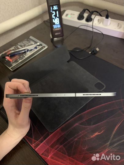 iPad 11 pro (2020) Wi-fi + Cellular 128 Gb