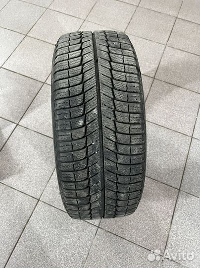 Michelin X-Ice 225/50 R17