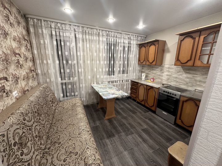 2-к. квартира, 42 м², 2/2 эт.