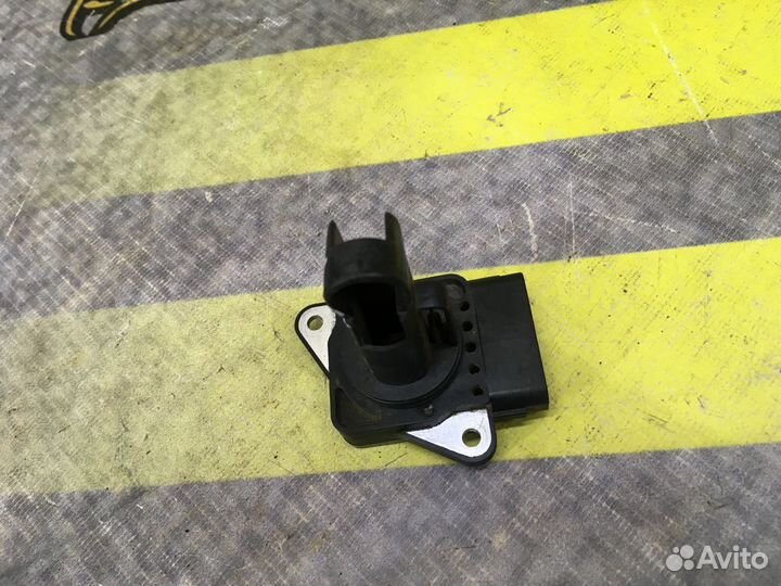 Датчик расхода воздуха дмрв Тойота Авенсис Т25 1.8