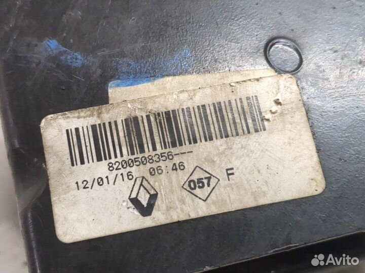 Педаль сцепления Renault Kangoo, 2016