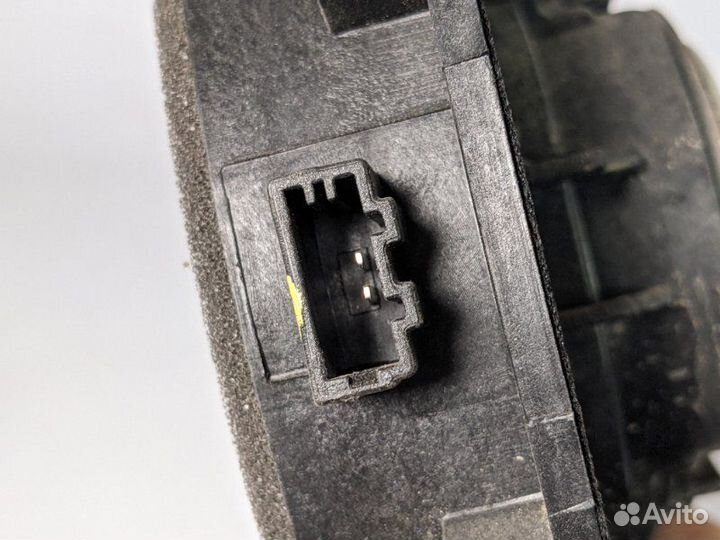 Динамик задний правый Kia Rio G4FG 2019