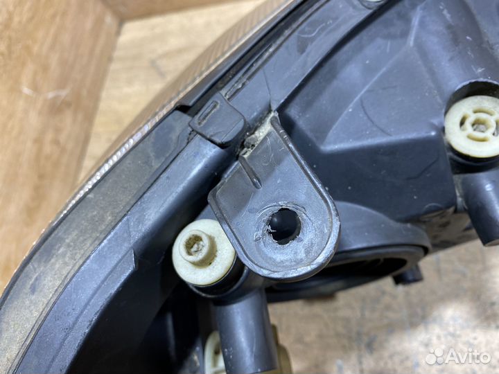 Фара передняя левая Opel Zafira A 142201