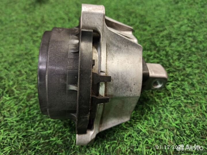 Опора двигателя правая Bmw 7-Series G12