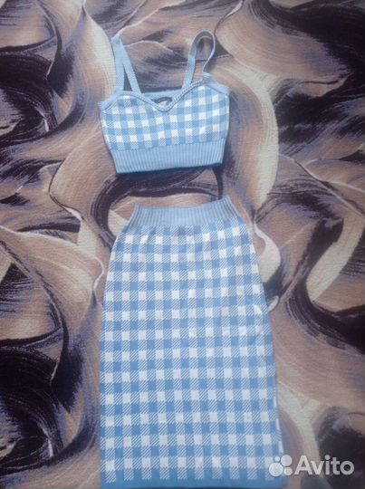 Костюм женский 42