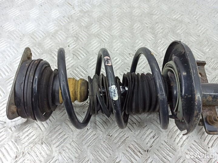 Стойка для Renault Clio 3