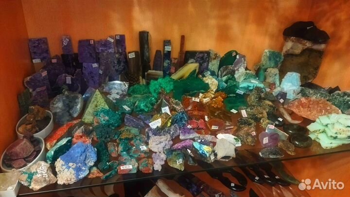 Камни и минералы коллекционные, услуги распиловки