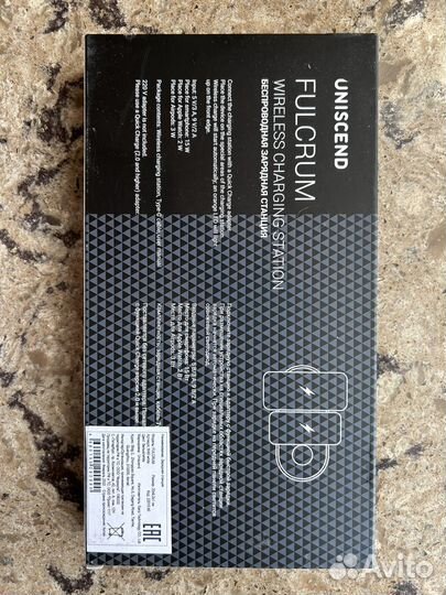 Зарядная станция для iPhone и Apple Watch