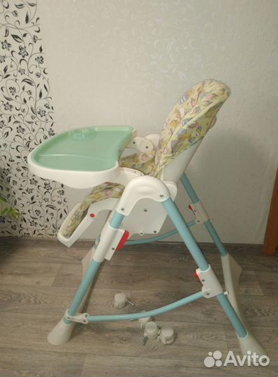 Стульчик для кормления HappyBaby