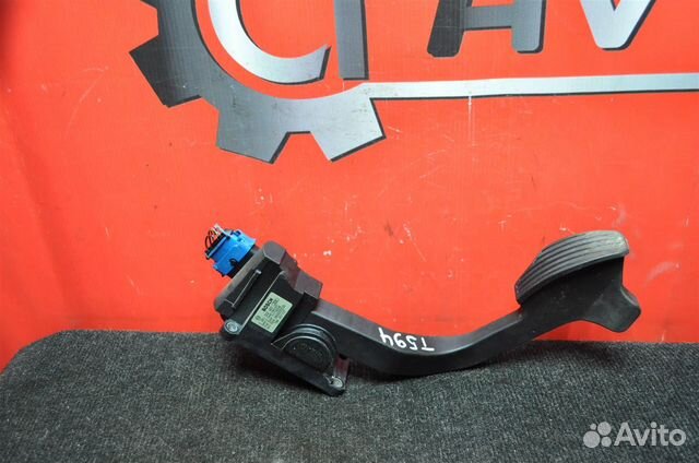 Педаль газа fiat Doblo 223