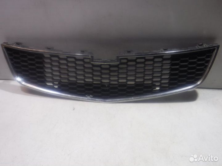 Решетка радиатора Chevrolet Cruze