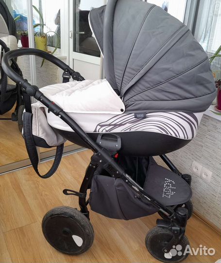 Коляска zippy 3 в 1