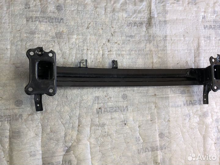 Усилитель переднего бампера Kia Sportage 2016