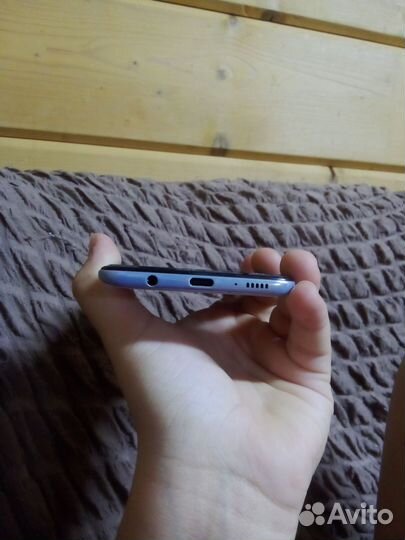 Samsung Galaxy A50, 4/128 ГБ