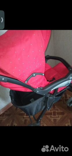 Прогулочная коляска