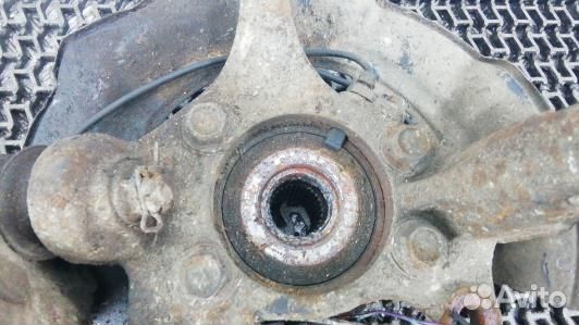 Ступица передняя левая toyota RAV 4 ZSA3 (ZML07K90