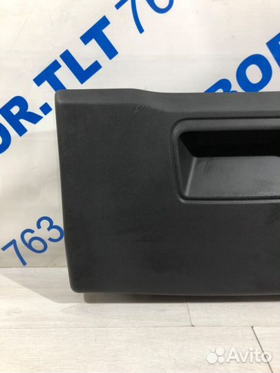 Обшивка крышки багажника LADA xray 1.6 мт