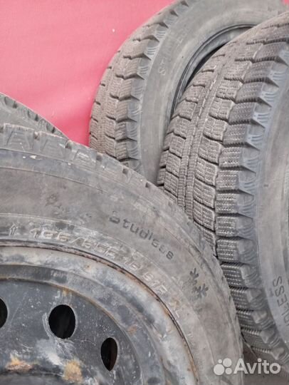 Maxxis MA-STL Presa Ice 195/55 R16