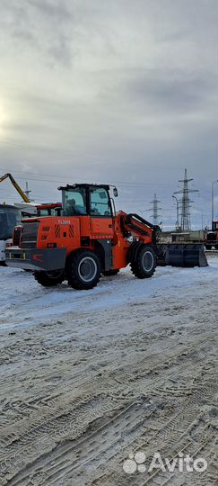 Телескопический погрузчик Redstar TL3000, 2023