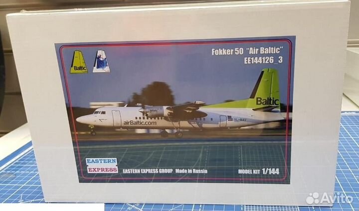 Сборная модель самолета Восточный экспресс ее14412