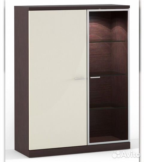 Шкаф витрина 