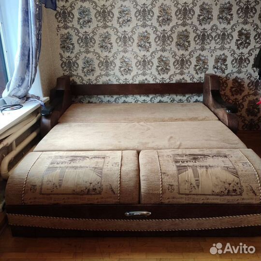 Диван Лидер