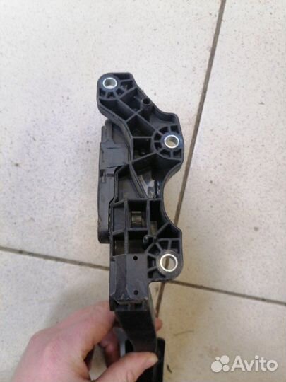 Педаль газа Land Rover Freelander 2