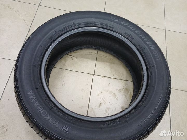 Yokohama BluEarth E75 215/60 R16 95V