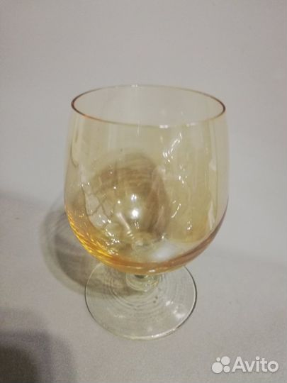 Бокалы Фужеры на ножке. Винтаж. Цветное стекло