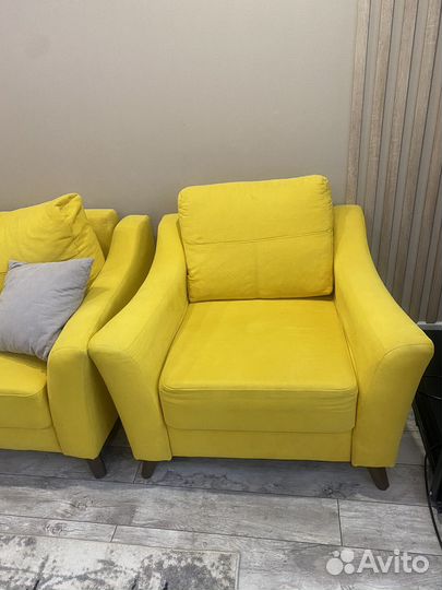 Комплект мягкой мебели бу