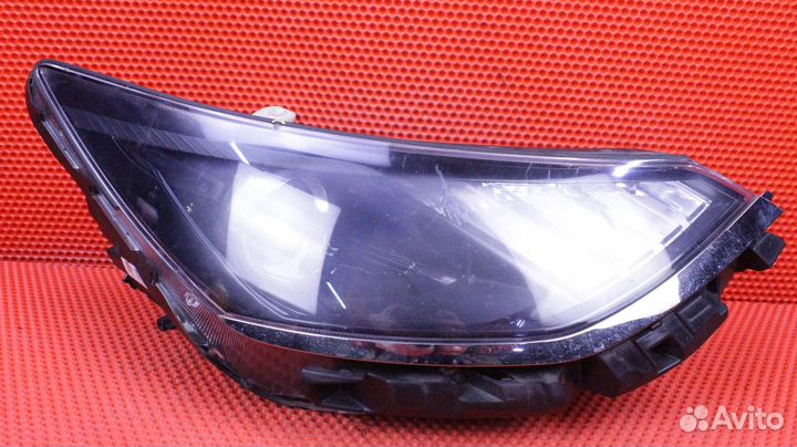 Фара правая Hyundai Sonata DN8 G4KM 92102-L1000
