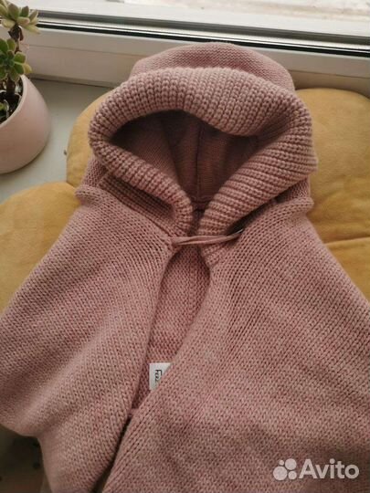 Капор женский вязаный