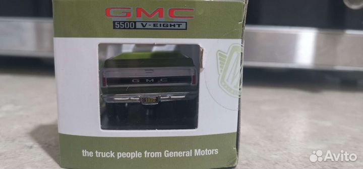 M2 machines 1970 GMC 5500 Truck