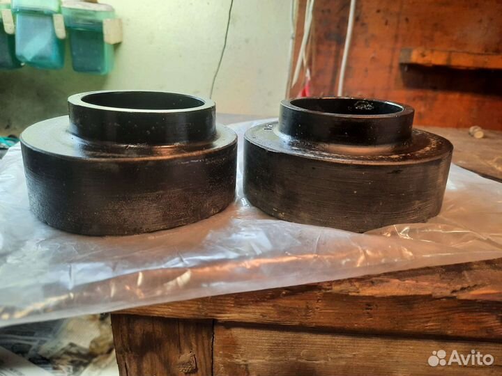 Проставки+35мм задние RIO III 2011-2017г