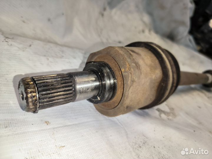 Передний правый привод Hyundai Elantra 4 HD